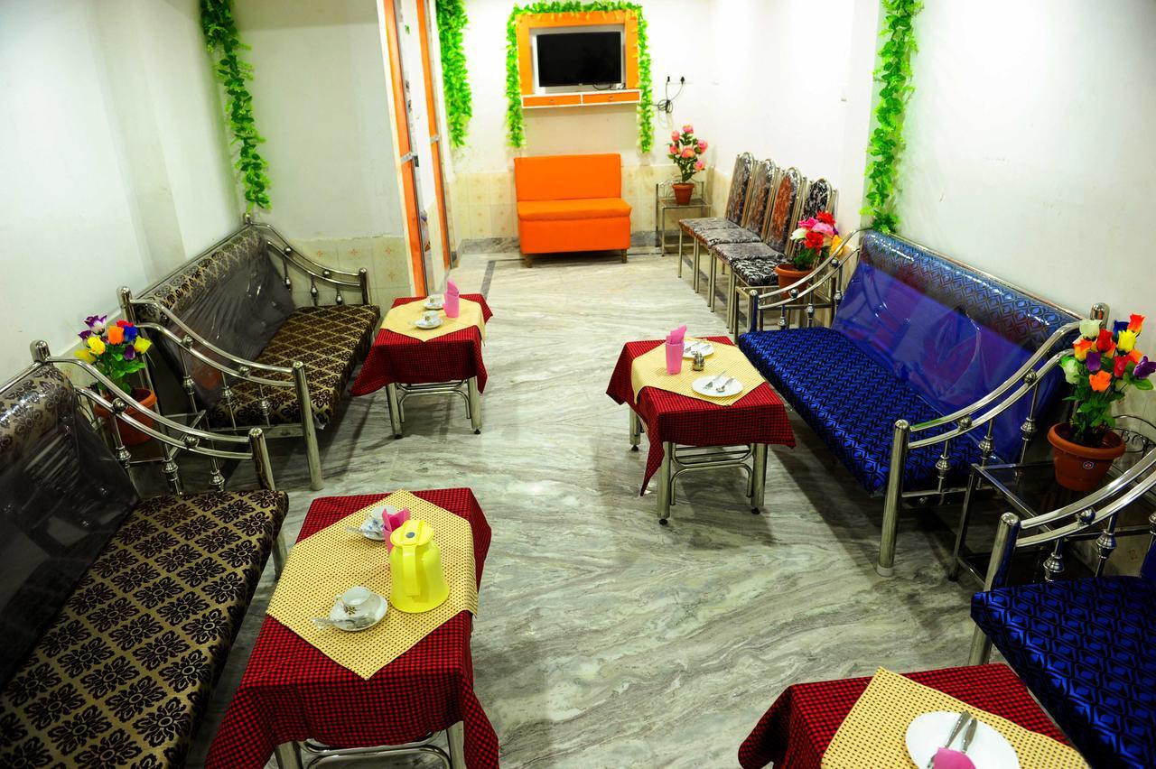 Jayanti Hotel Тарапит Екстериор снимка