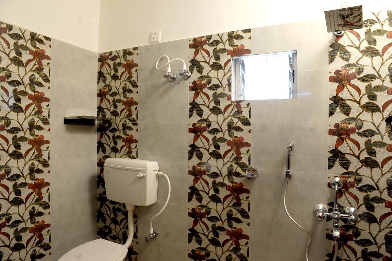 Jayanti Hotel Тарапит Екстериор снимка