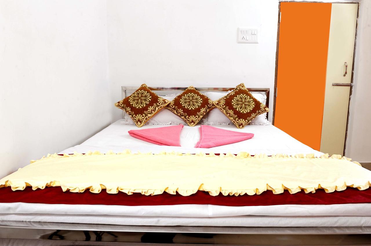 Jayanti Hotel Тарапит Екстериор снимка